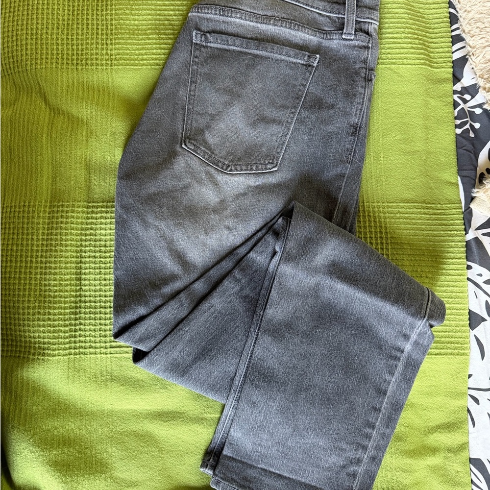 Old Navy Charcoal Mid-Rise WOW Boyfriend Jeans